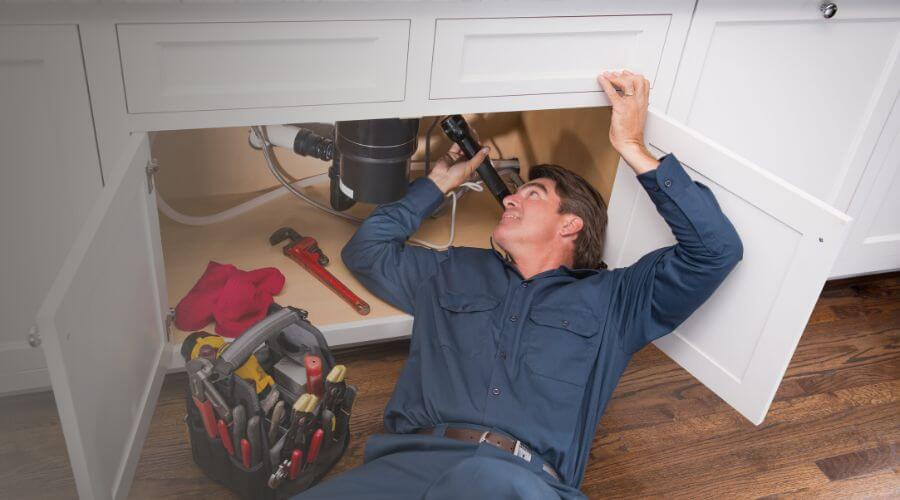 Local water heater installation in Riverside, MO